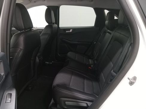 Used 2026 Ford Escape SE FWD image 13