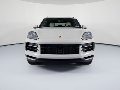 New 2026 Porsche Cayenne S image 10