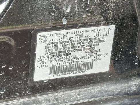 Used 2025 Nissan Versa SV FWD image 21