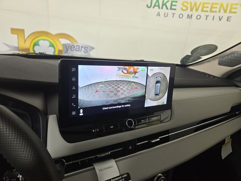 New 2025 Mitsubishi Outlander SE image 21