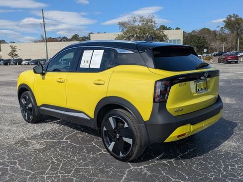 Used 2025 Nissan Kicks SR image 6