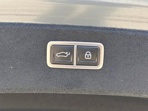 Used 2025 Genesis G80 3.5T Sport Prestige image 15