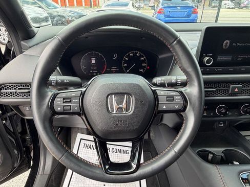 Used 2025 Honda HR-V Sport image 19