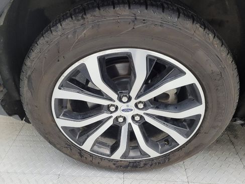 Used 2020 Ford Explorer ST w/ Premium Technology Package image 31