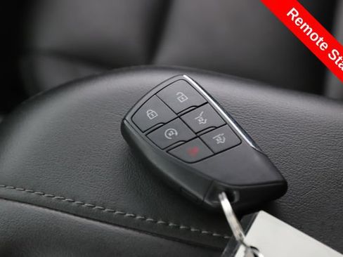 Used 2022 Chevrolet Tahoe Z71 AWD/4WD image 3