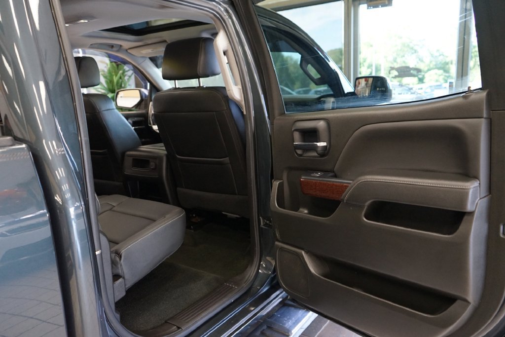 Used 2018 GMC Sierra 1500 SLT AWD/4WD image 46