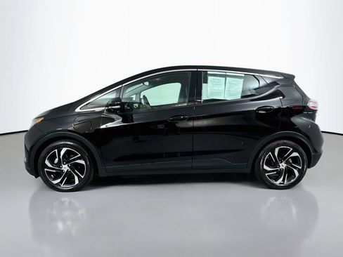 Used 2023 Chevrolet Bolt LT w/ Infotainment Package FWD image 8