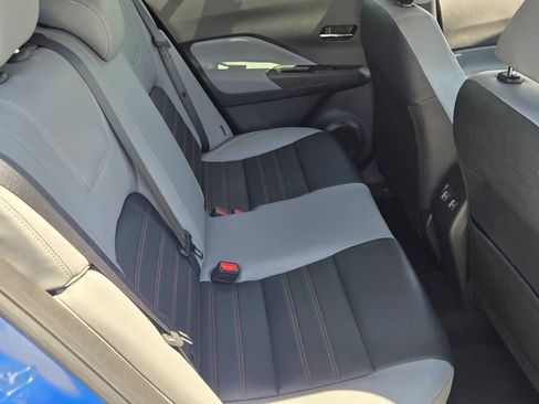 Used 2023 Nissan Kicks SR w/ SR Premium Package FWD image 17
