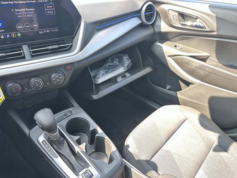Certified 2024 Chevrolet Trax LS w/ LS Convenience Package FWD image 31