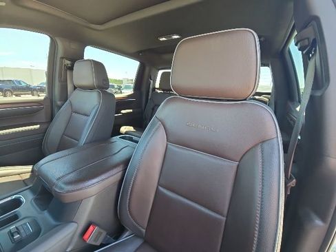 Used 2023 GMC Sierra 1500 Denali w/ Denali Reserve Package AWD/4WD image 24