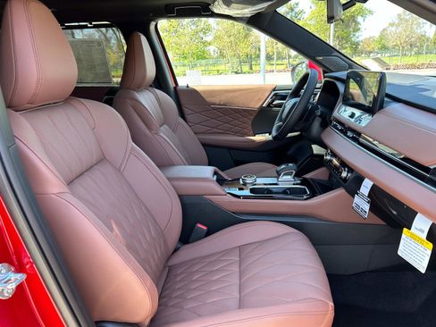 New 2025 Mitsubishi Outlander SEL image 27