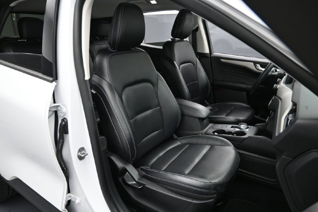 Used 2022 Ford Escape SEL FWD image 31