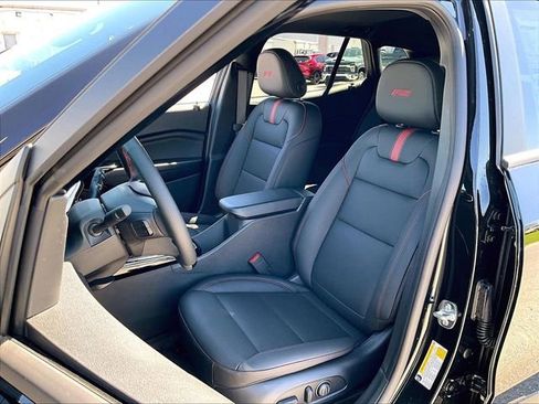 New 2026 Chevrolet Trax RS w/ Sunroof Package FWD image 10