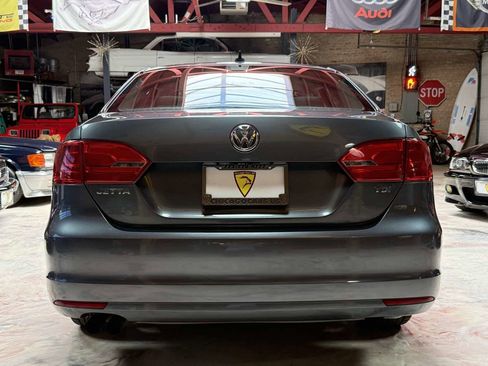 Used 2013 Volkswagen Jetta TDI FWD image 5