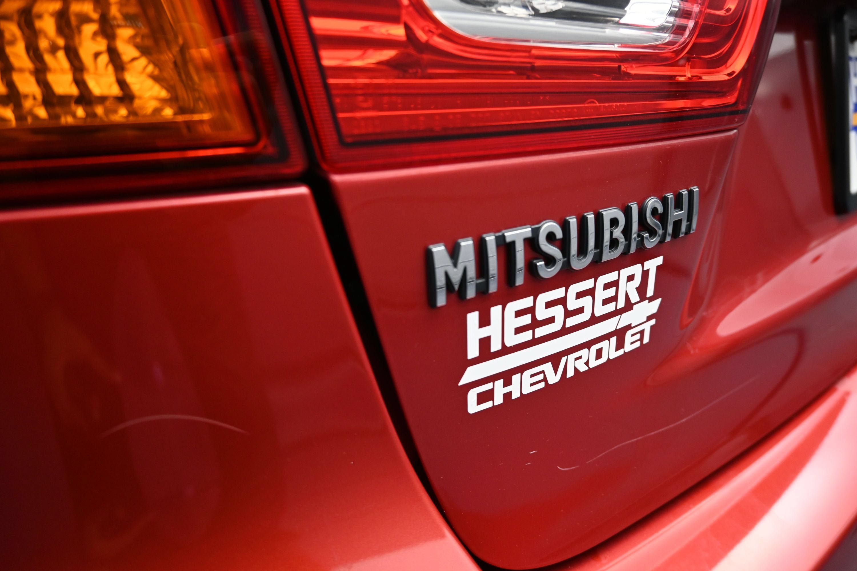 Used 2018 Mitsubishi Outlander Sport SE AWD/4WD image 34