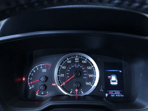 Certified 2022 Toyota Corolla Cross LE w/ Moonroof Package image 30