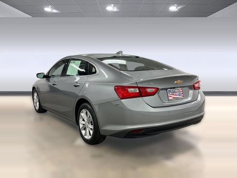 Used 2025 Chevrolet Malibu LT FWD image 3