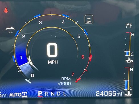 Used 2023 Chevrolet Colorado Z71 w/ Z71 Convenience Package 2 image 10