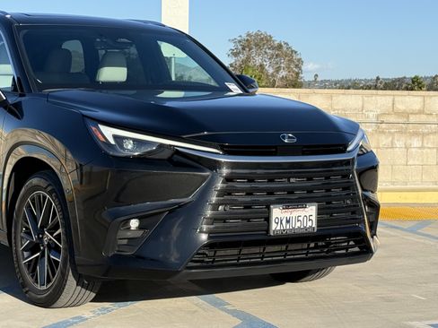 Used 2024 Lexus TX 350 FWD image 3