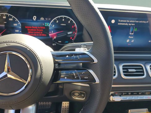 New 2026 Mercedes-Benz GLS 450 4MATIC image 37