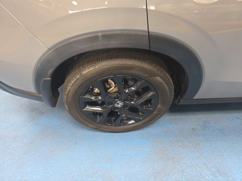 Used 2025 Honda HR-V Sport image 6
