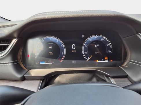 New 2025 Jeep Grand Cherokee Limited image 16