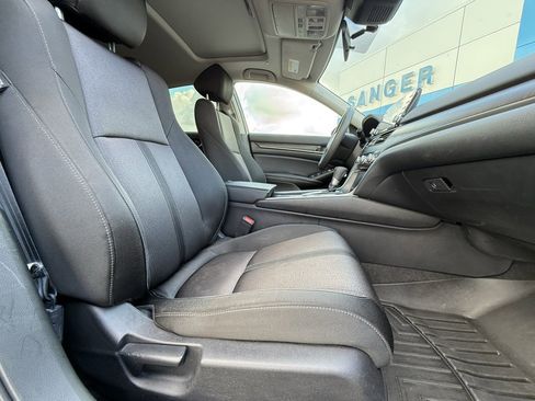 Used 2019 Honda Accord EX image 12