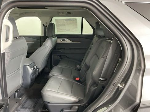 New 2026 Ford Explorer Active w/ Active Comfort Package image 27