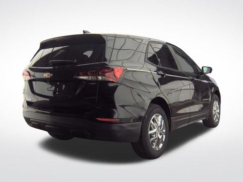 Used 2024 Chevrolet Equinox LS w/ LS Convenience Package FWD image 6