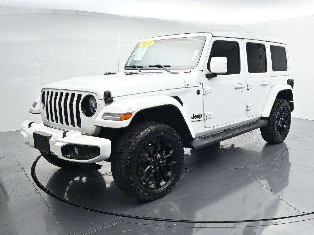 Used 2022 Jeep Wrangler Unlimited Sahara AWD/4WD image 4