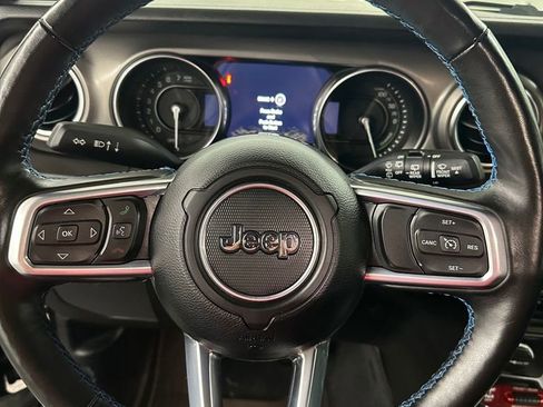 Used 2023 Jeep Wrangler Unlimited Rubicon 4xe w/ Cold Weather Group AWD/4WD image 16