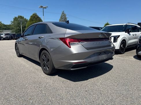 Used 2021 Hyundai Elantra Blue FWD image 3