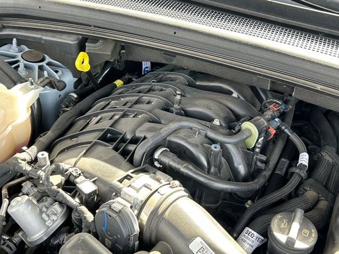 Used 2024 Jeep Grand Cherokee Limited w/ Trailer Tow Package image 33