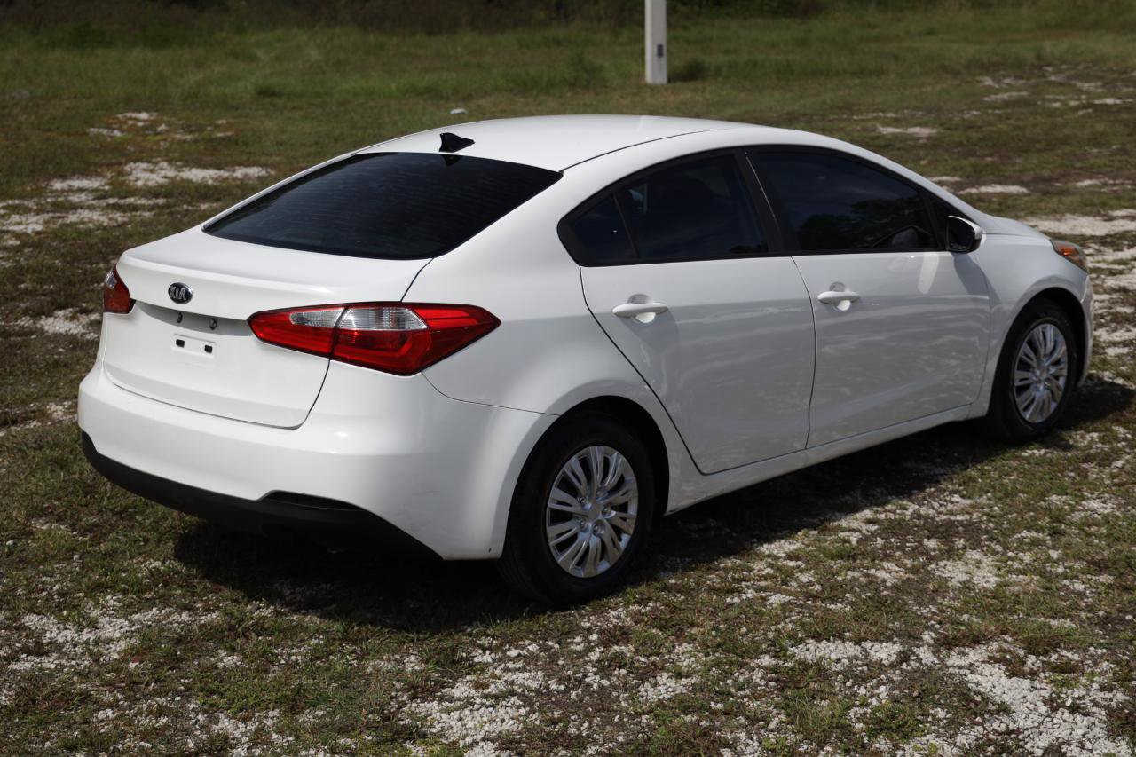 Used 2016 Kia Forte LX FWD image 11