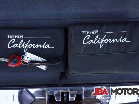 Used 2014 Ferrari California RWD image 27