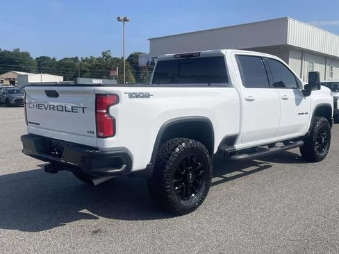 Used 2025 Chevrolet Silverado 2500 LTZ w/ LTZ Plus Package AWD/4WD image 3