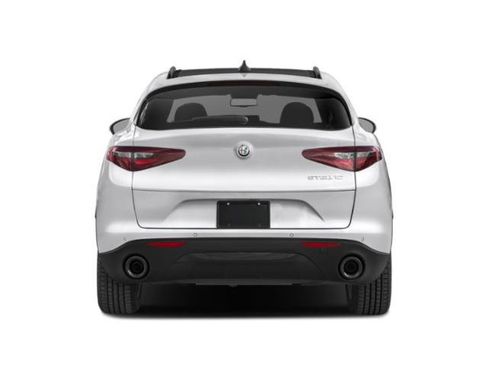 Used 2023 Alfa Romeo Stelvio Sprint RWD image 8