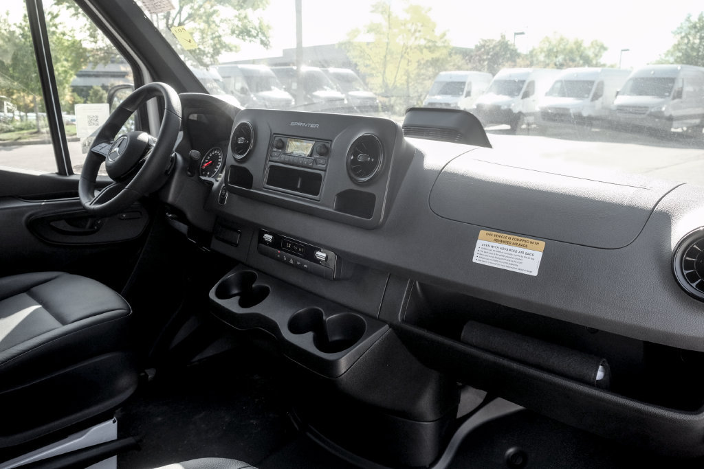 New 2025 Mercedes-Benz Sprinter 2500 image 21