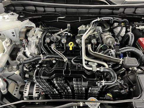 Used 2025 Nissan Altima 2.5 SR image 32