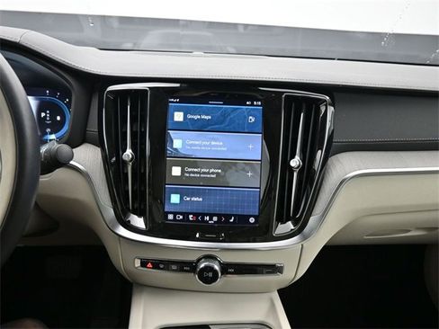 Used 2023 Volvo S60 B5 Ultimate w/ Climate Package image 12