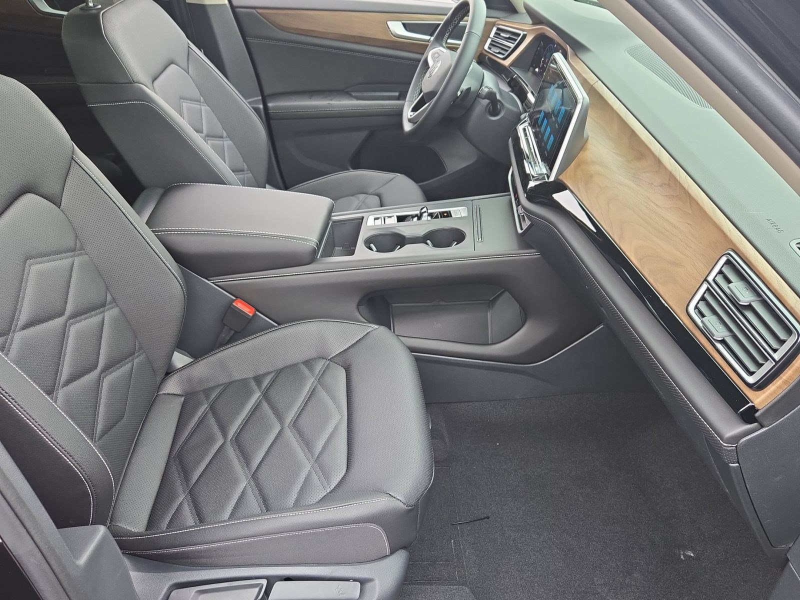 Used 2026 Volkswagen Atlas SE AWD/4WD image 28