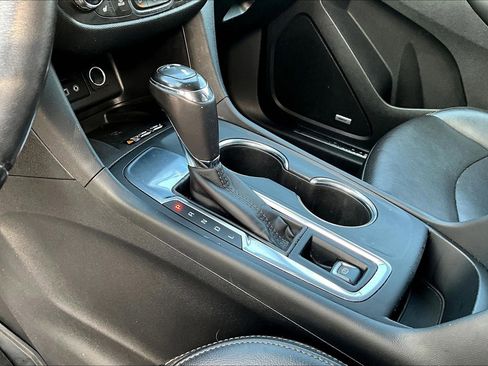 Used 2019 Chevrolet Equinox Premier image 18