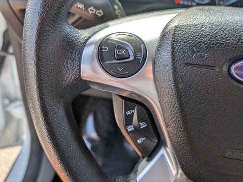 Used 2022 Ford Transit Connect XLT image 28