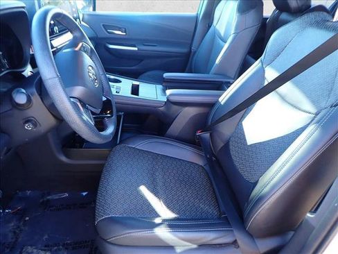Used 2023 Toyota Sienna XSE image 12