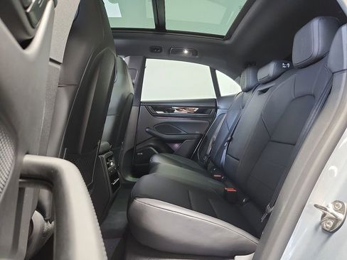 New 2026 Porsche Macan 4 Electric image 11