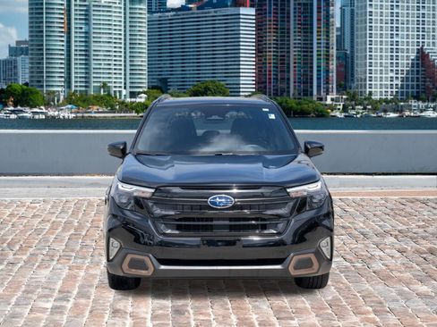 Used 2025 Subaru Forester Sport AWD/4WD image 2