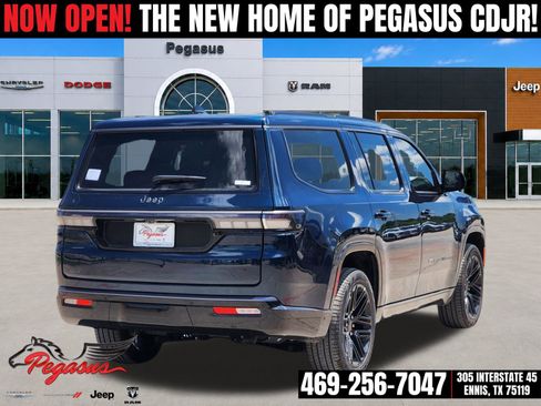 New 2026 Jeep Grand Wagoneer Limited AWD/4WD image 4