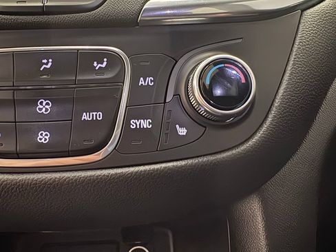 Used 2023 Chevrolet Equinox LT AWD/4WD image 11