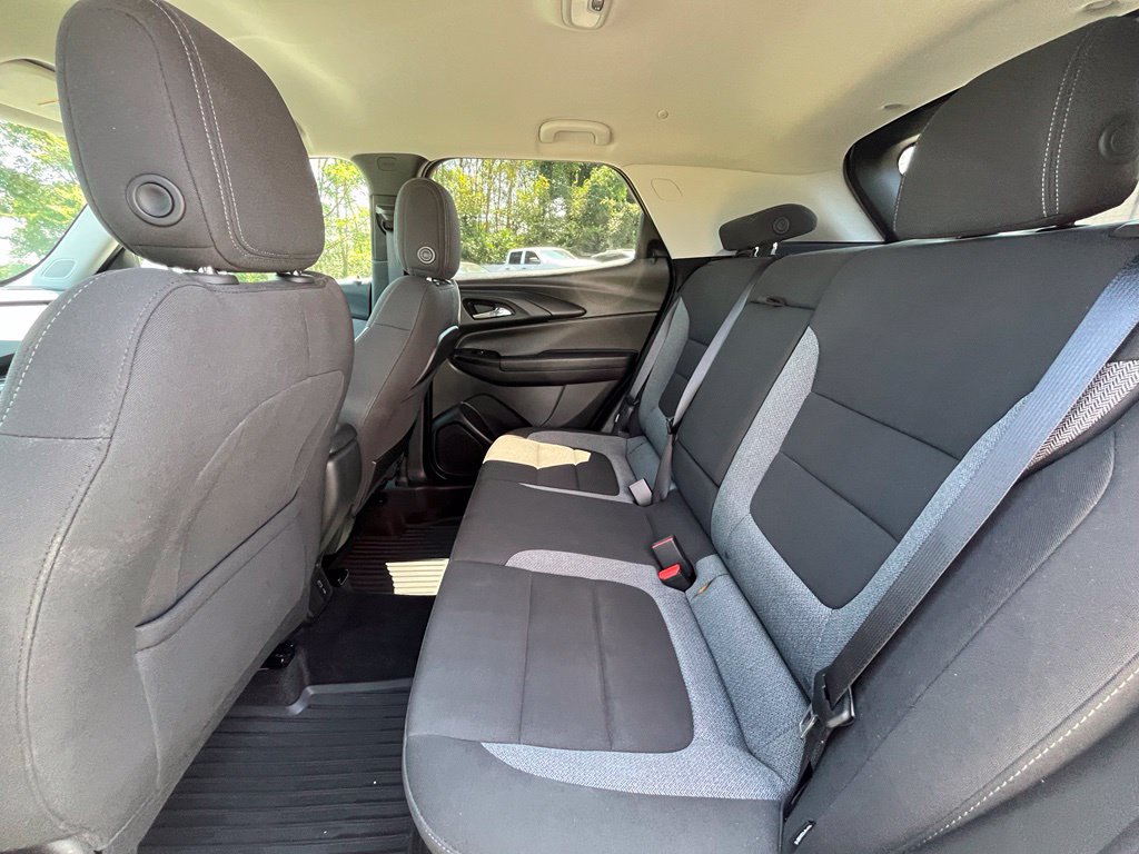 Used 2023 Chevrolet TrailBlazer LT AWD/4WD image 29