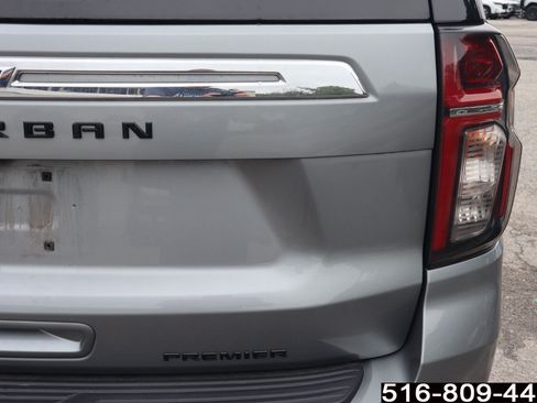 Used 2023 Chevrolet Suburban Premier AWD/4WD image 37